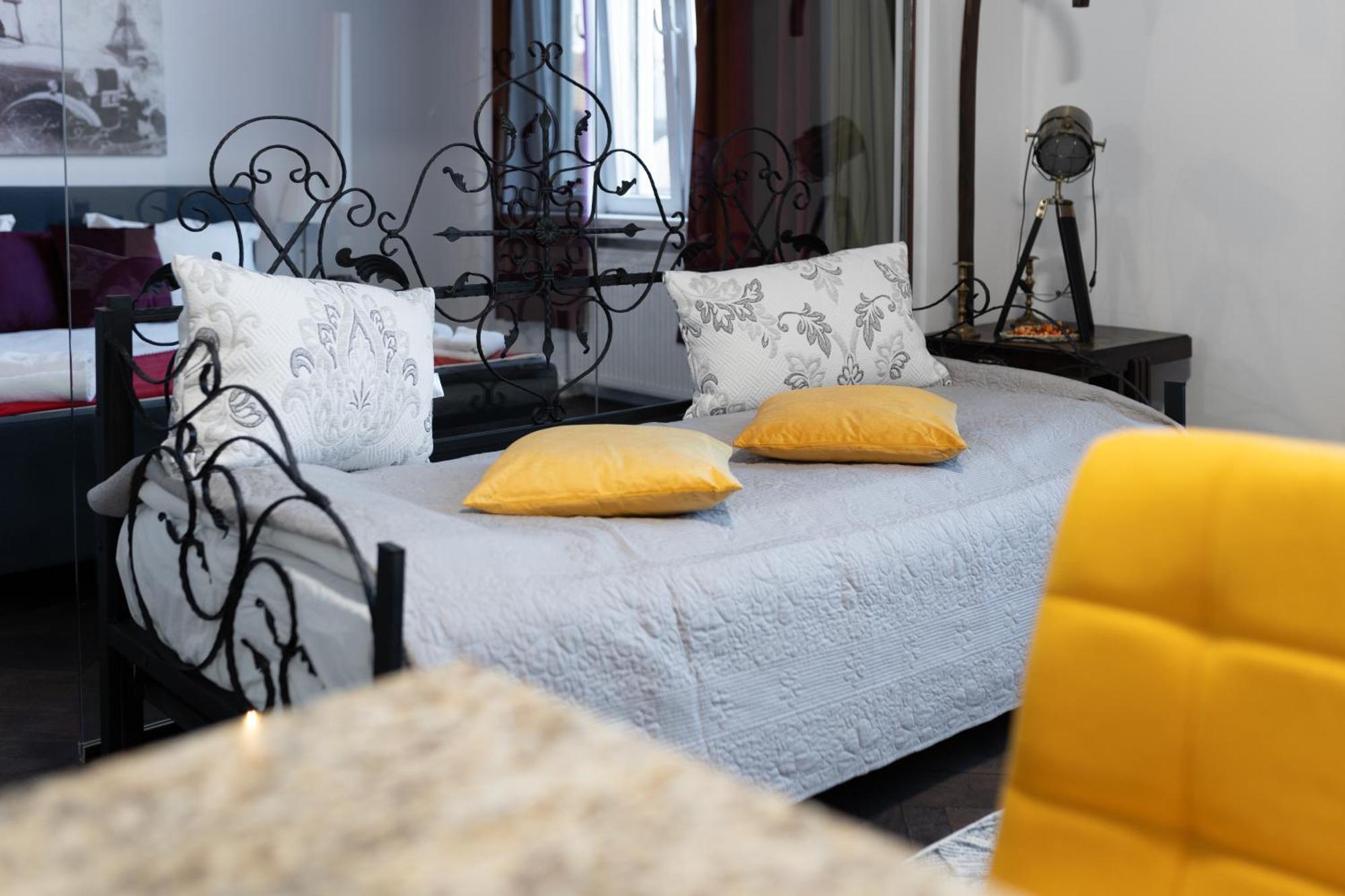 Noble 5 Star House In Unirii Plaza Villa Клуж-Напока Екстериор снимка